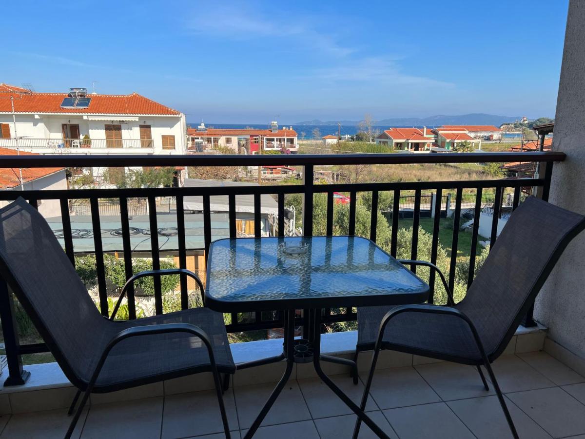Nea Roda Apartments Bagian luar foto