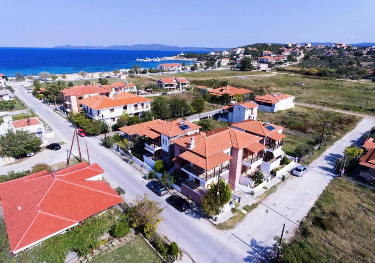 Nea Roda Apartments Bagian luar foto