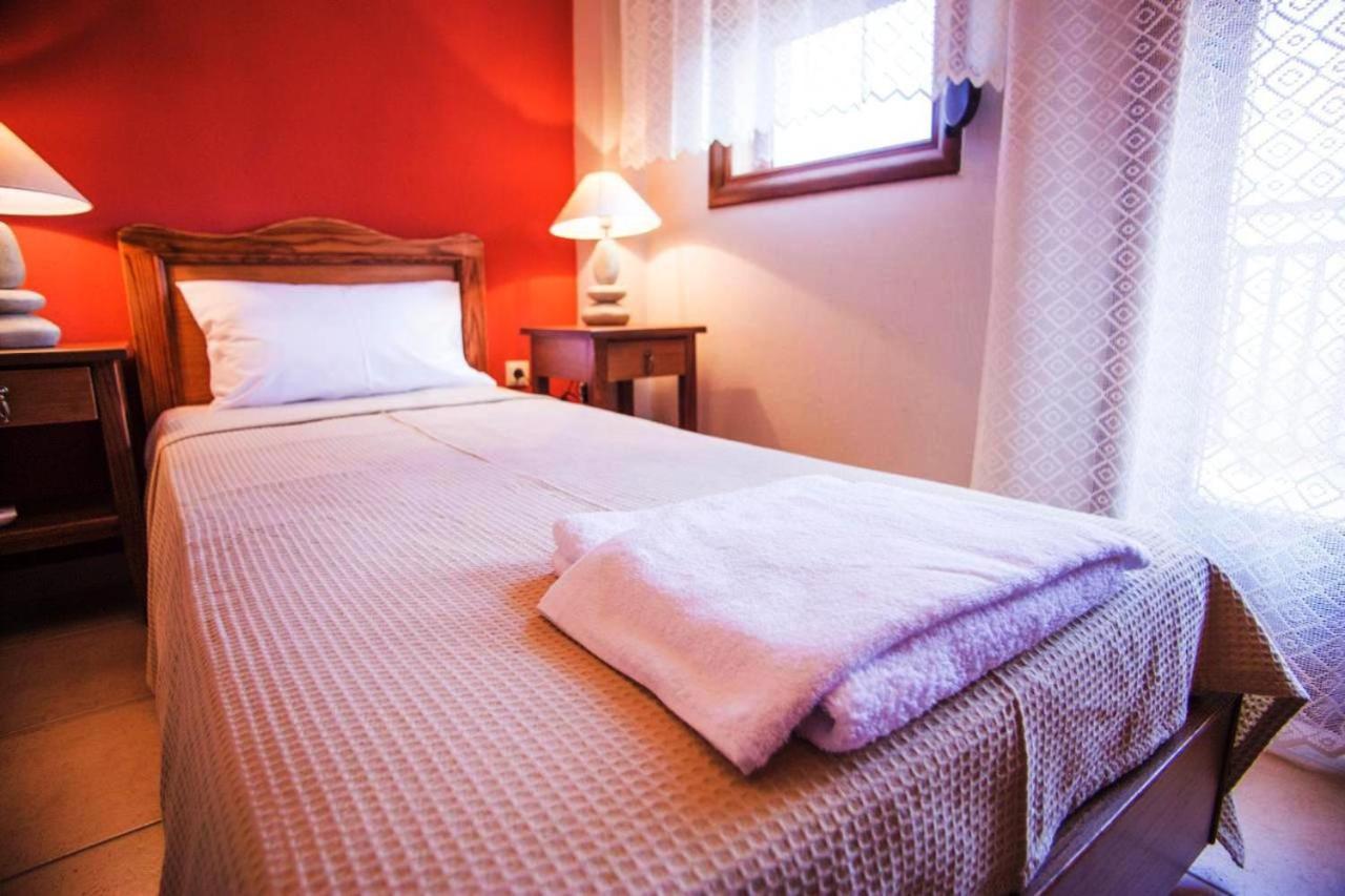 Nea Roda Apartments Bagian luar foto
