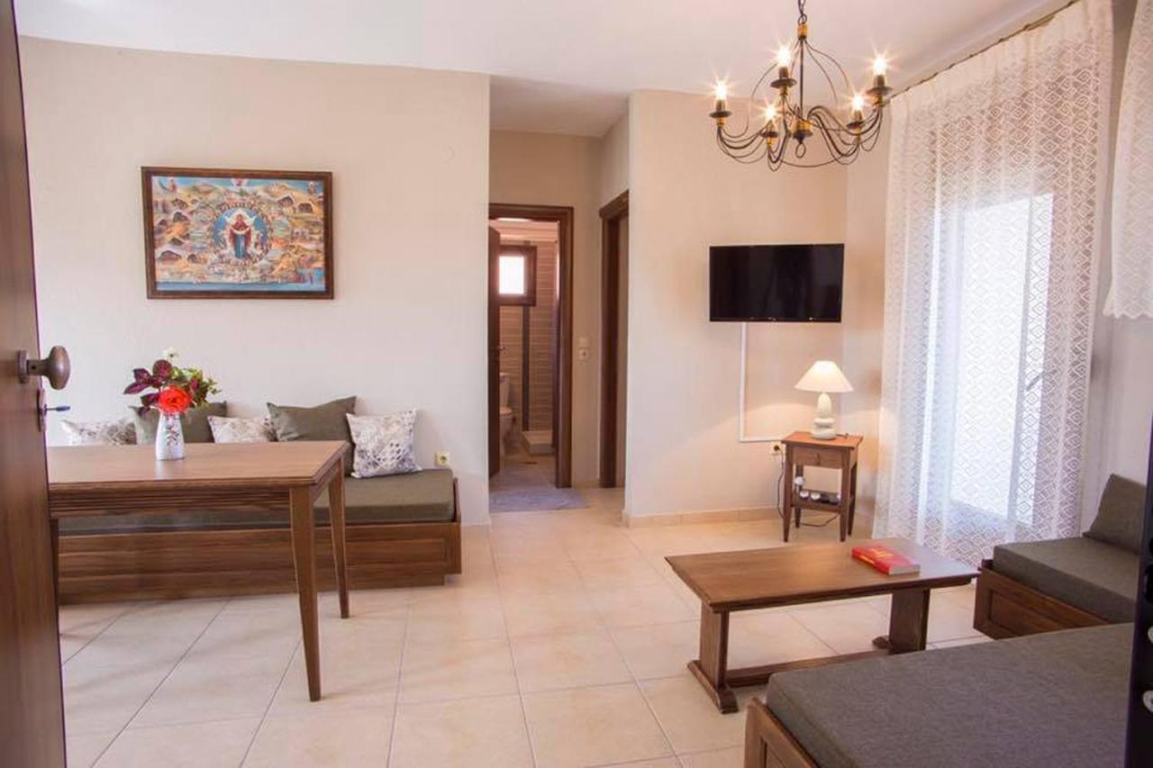 Nea Roda Apartments Bagian luar foto