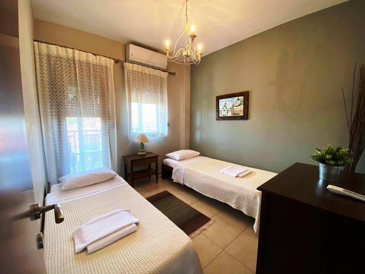 Nea Roda Apartments Bagian luar foto