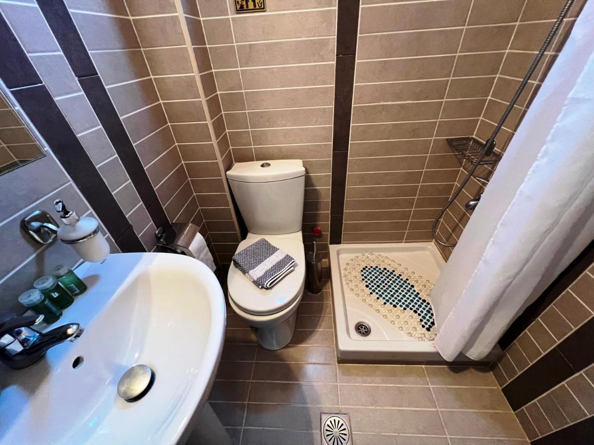 Nea Roda Apartments Bagian luar foto