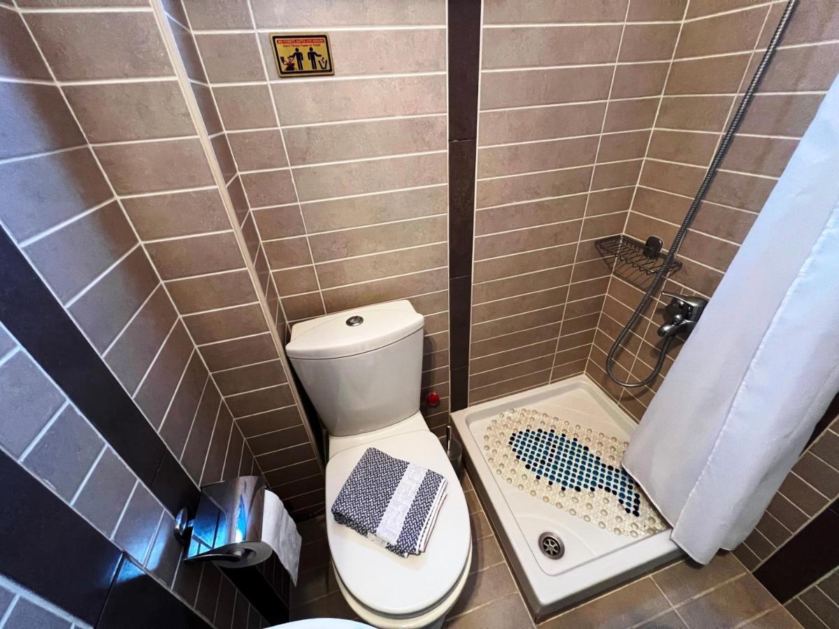Nea Roda Apartments Bagian luar foto
