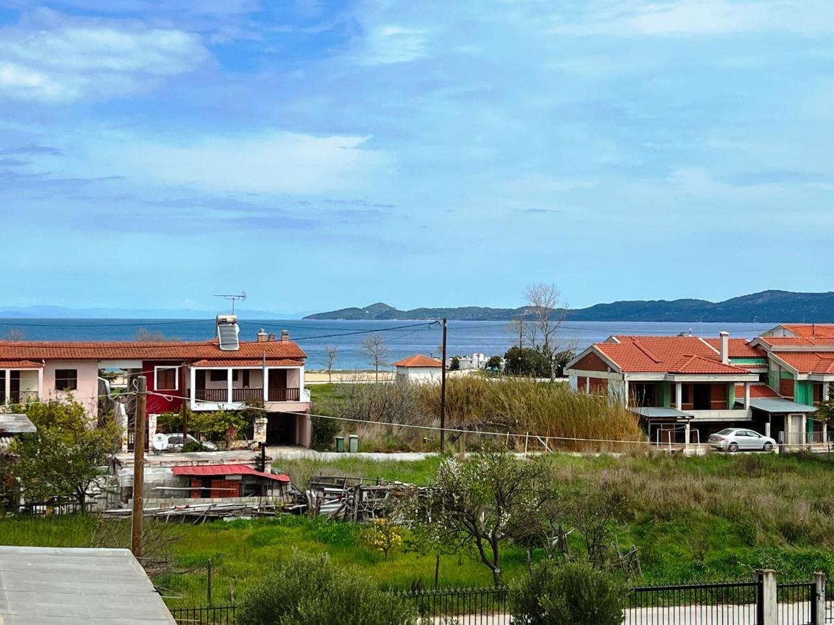 Nea Roda Apartments Bagian luar foto