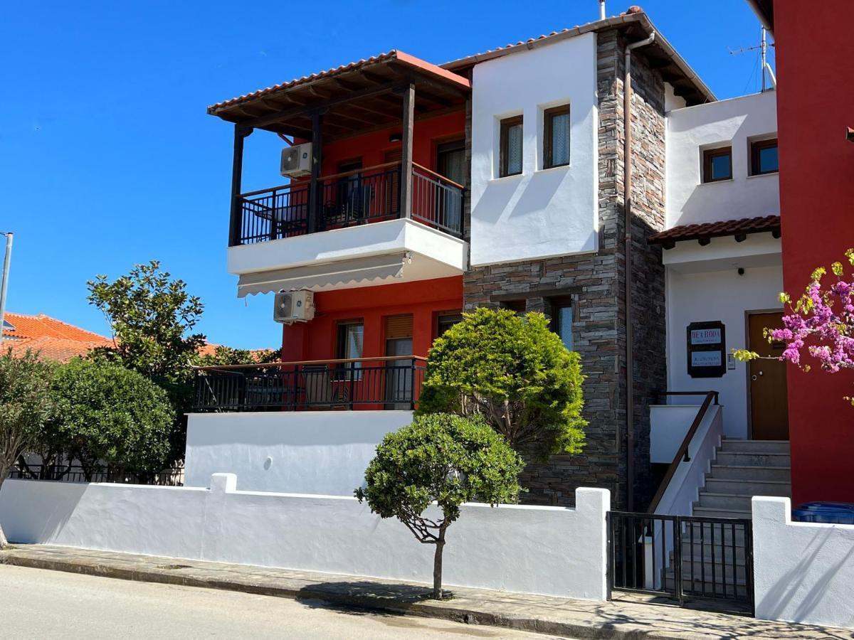 Nea Roda Apartments Bagian luar foto